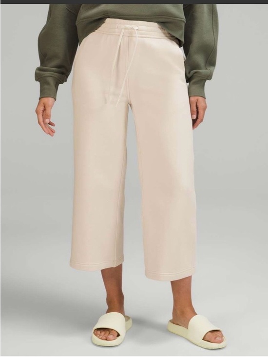lululemon athletica Pants - Lululemon Loungeful High-Rise Wide Leg Crop, 10